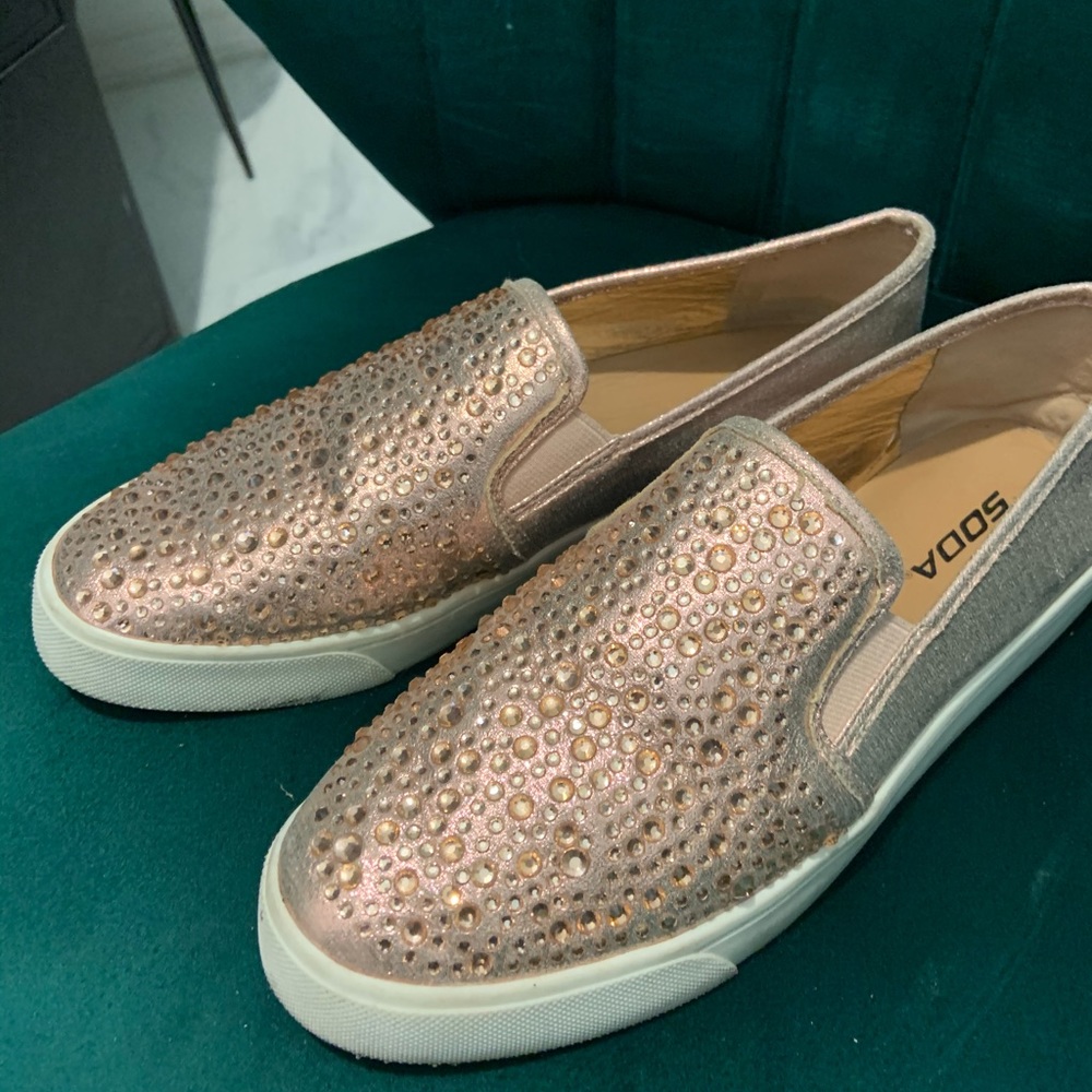 Shoes - Picture 2 of 5